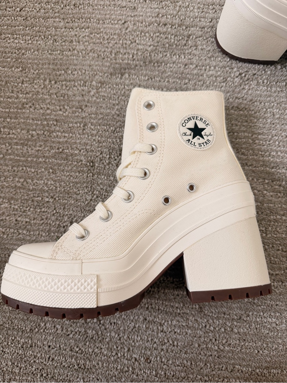 Converse Ivory Chunky Platform Lug-Soled Chuck Taylor Boot